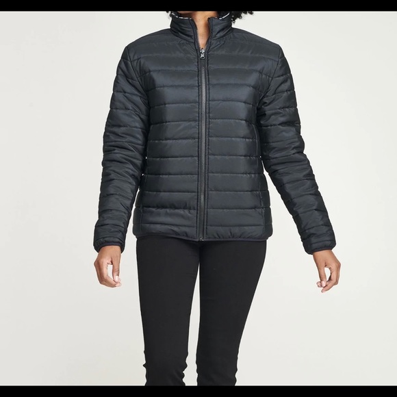 Vera Bradley Reversible Puffer Jacket in Bedford Plaid Size M NWT - Picture 3 of 7